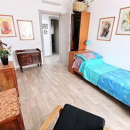 Apartamento Relax Zambrini Lido di Ostia Exterior foto